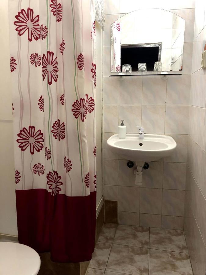 Penzion Saris 普雷绍夫 外观 照片